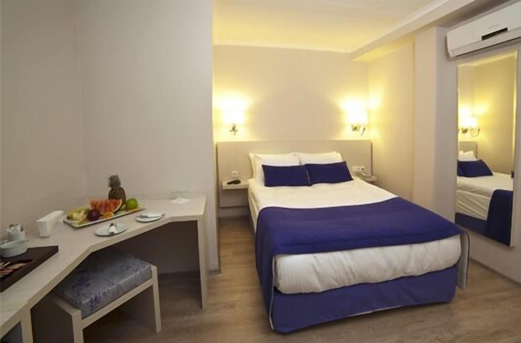 Walk In Hotel Esmirna Exterior foto
