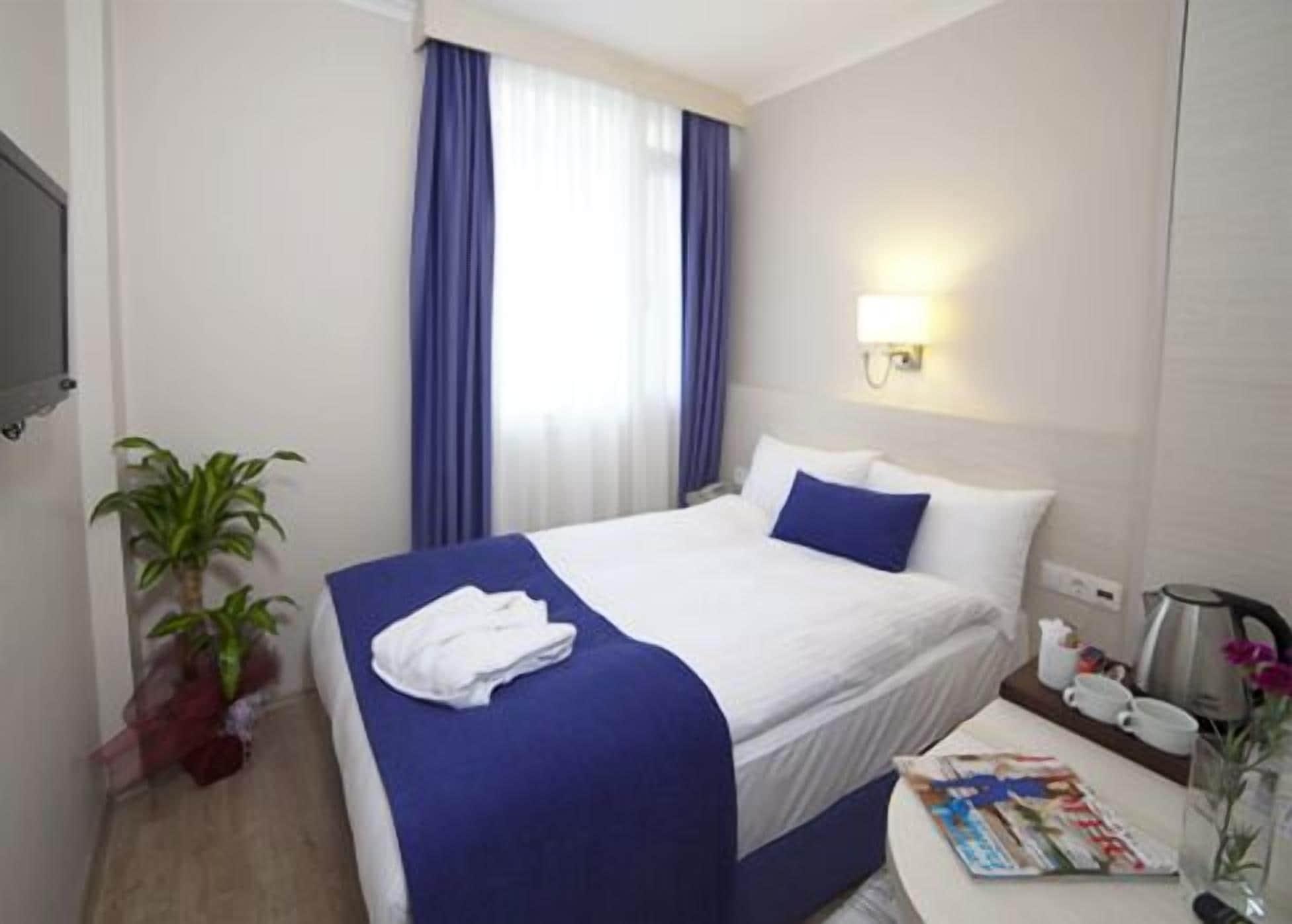 Walk In Hotel Esmirna Exterior foto